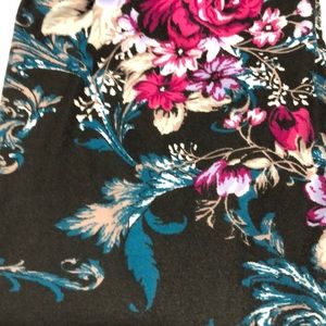 SZ OS Lularoe Leggings. NWOT